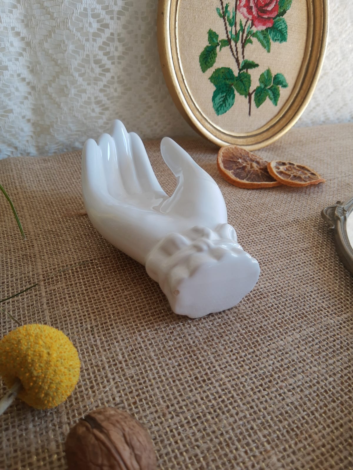 Vide poche main en céramique blanche - vintage