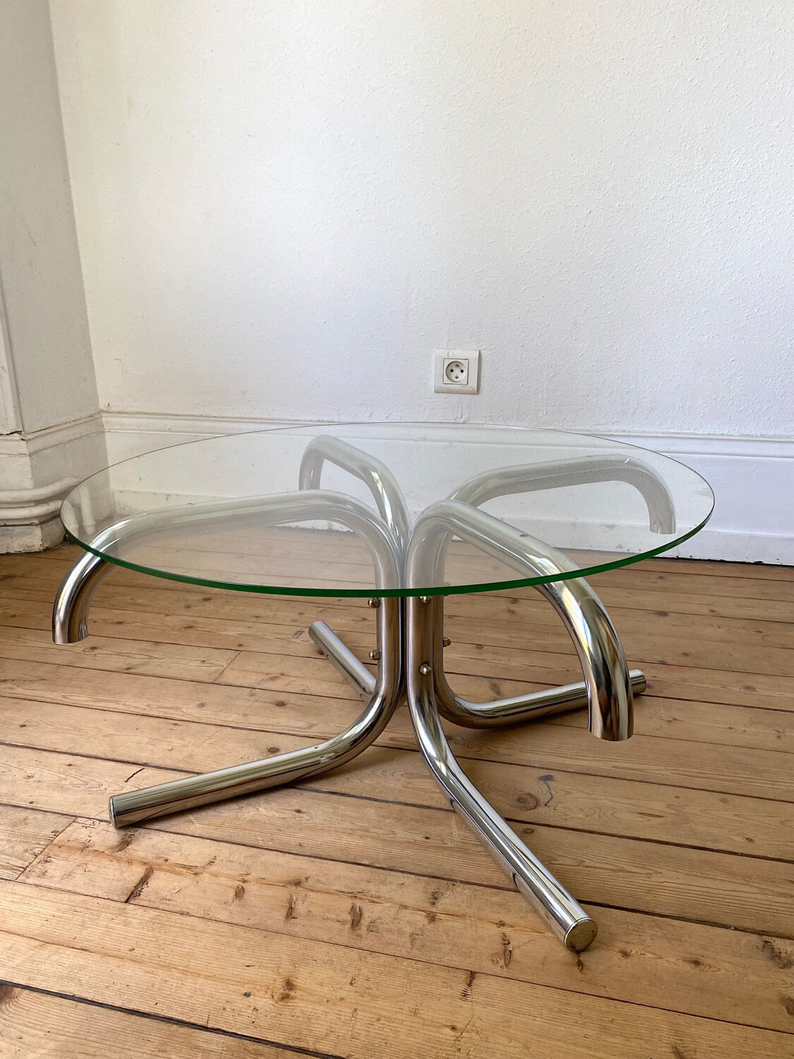 Vintage round tubular coffee table 1970