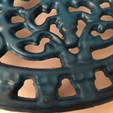 Round cast iron table mat, dark blue