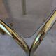 Table basse vintage en laiton et verre fumé / Moderne italien du milieu du siècle