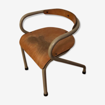 Chaise enfant par Jacques Hitier