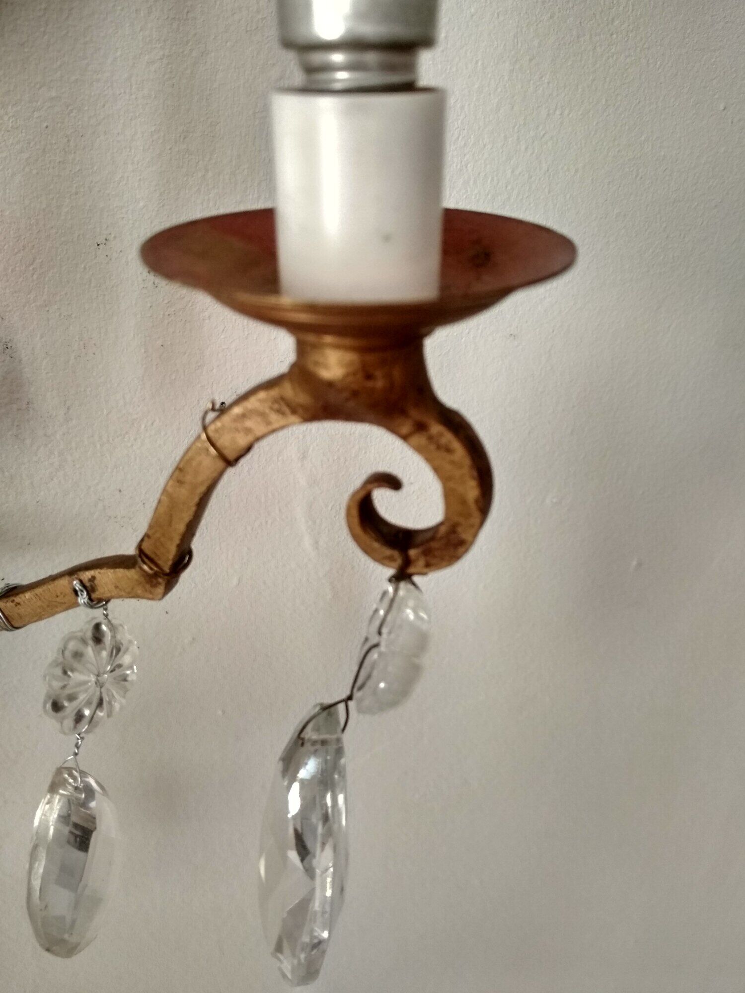 2 wall lamps