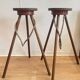Paire de tabourets de bar, bois et cuir, vers 1950