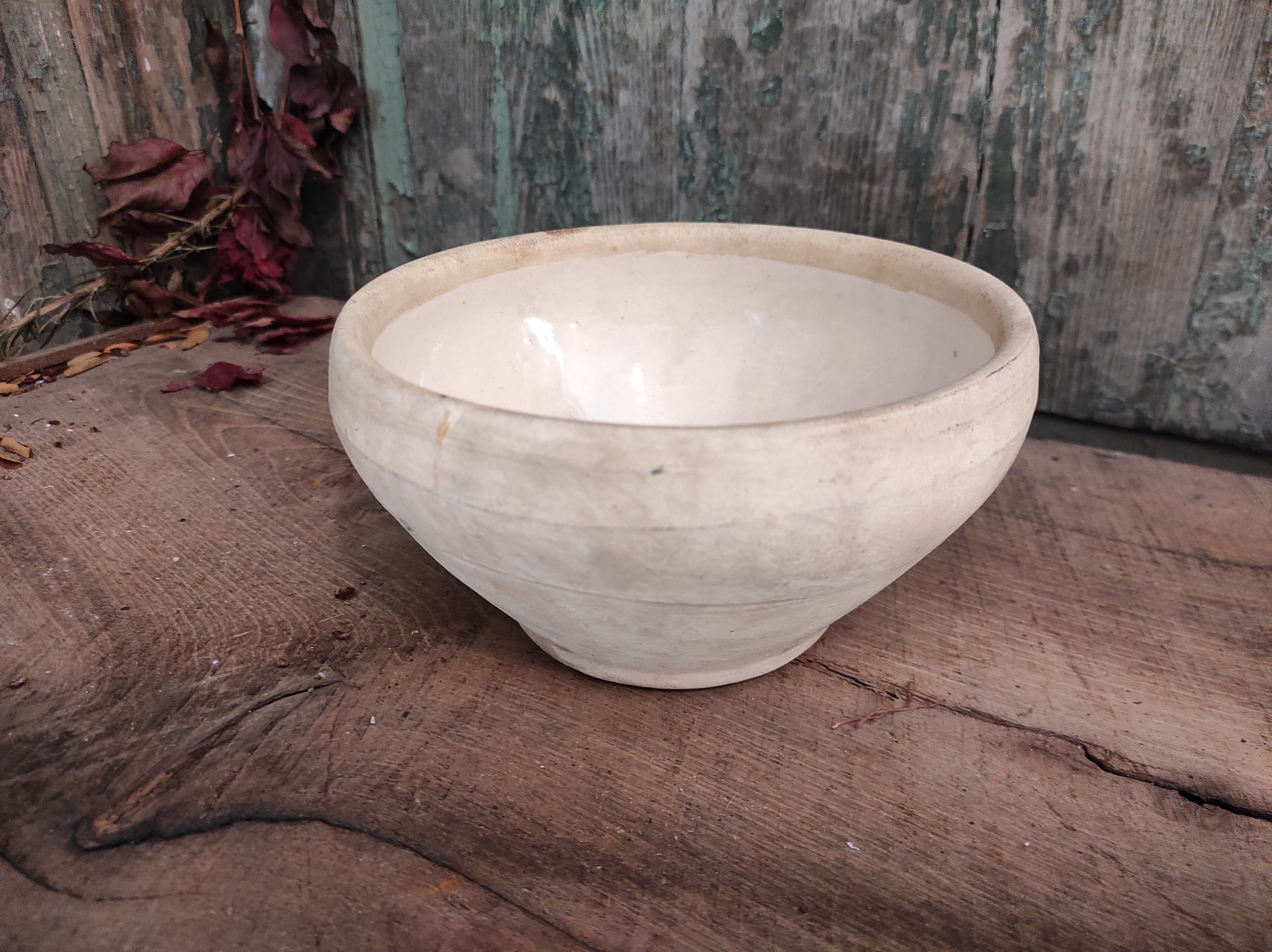 Vintage French salad bowl in white clay