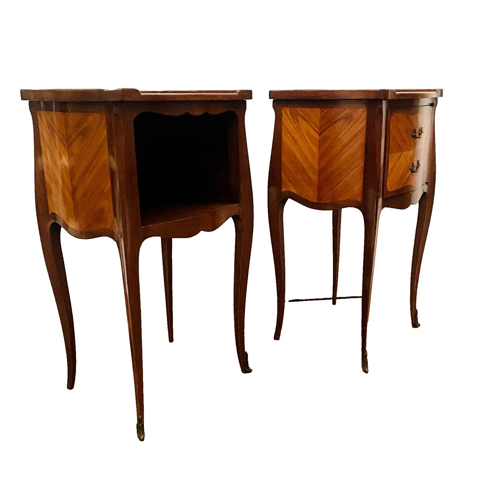 Suite of two Louis XV style bedside tables in mahogany and rosewood 20th century