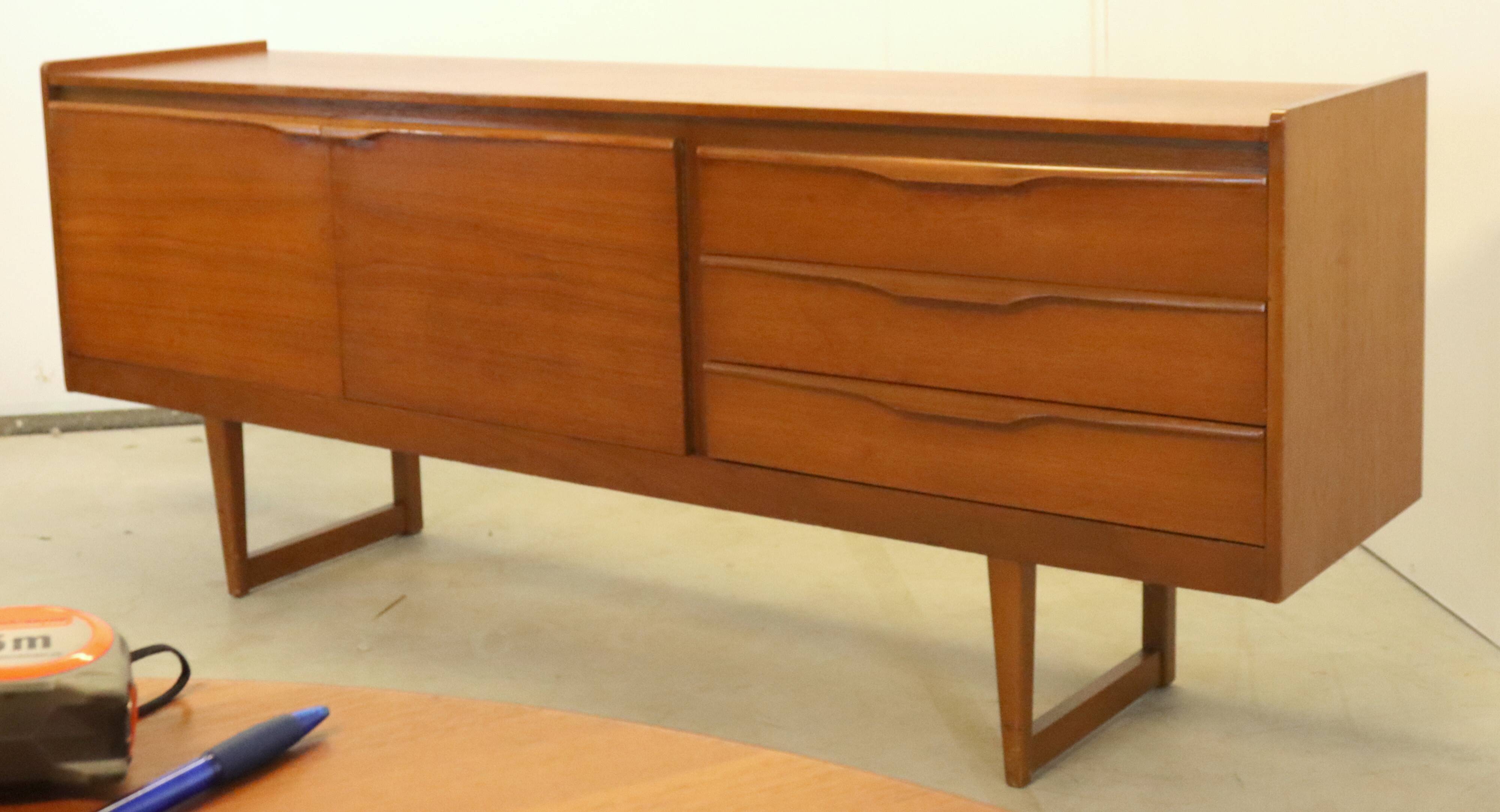 Stonehill vintage teak sideboard 'Lydney' | 182.5 cm