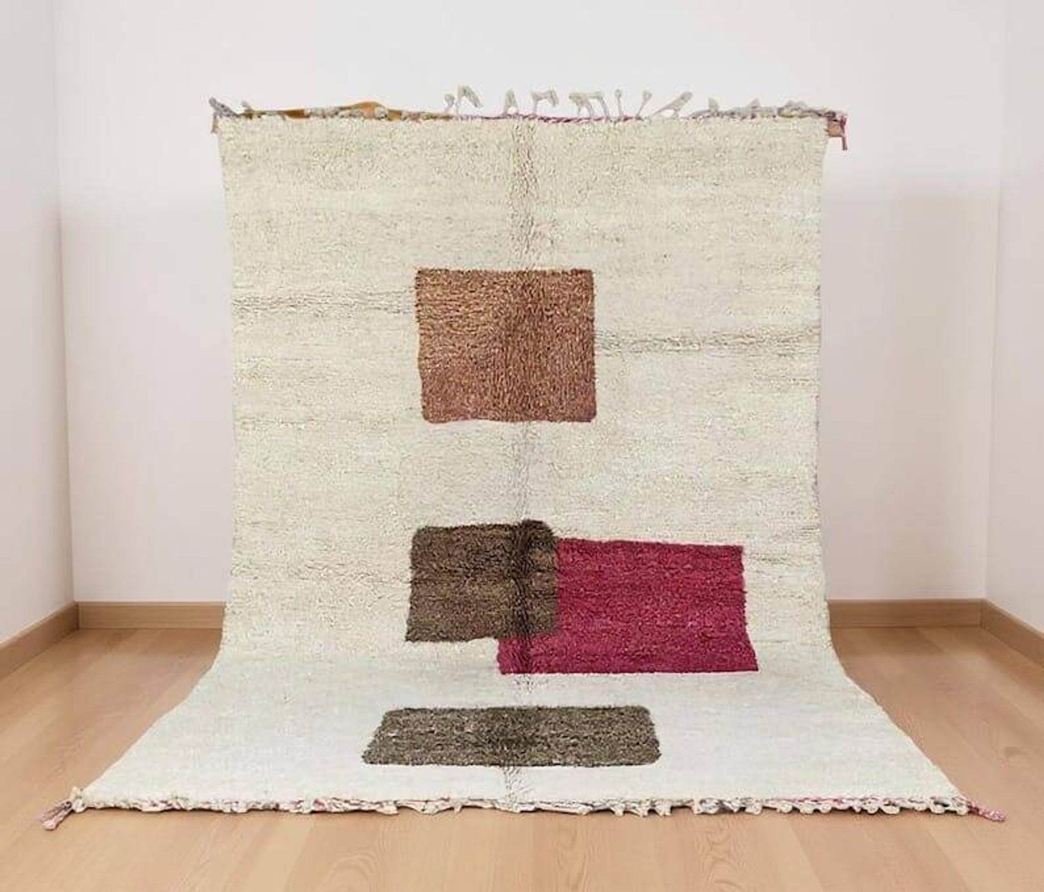 Handmade Moroccan pure wool rug, colorful, size 150 x 250 cm