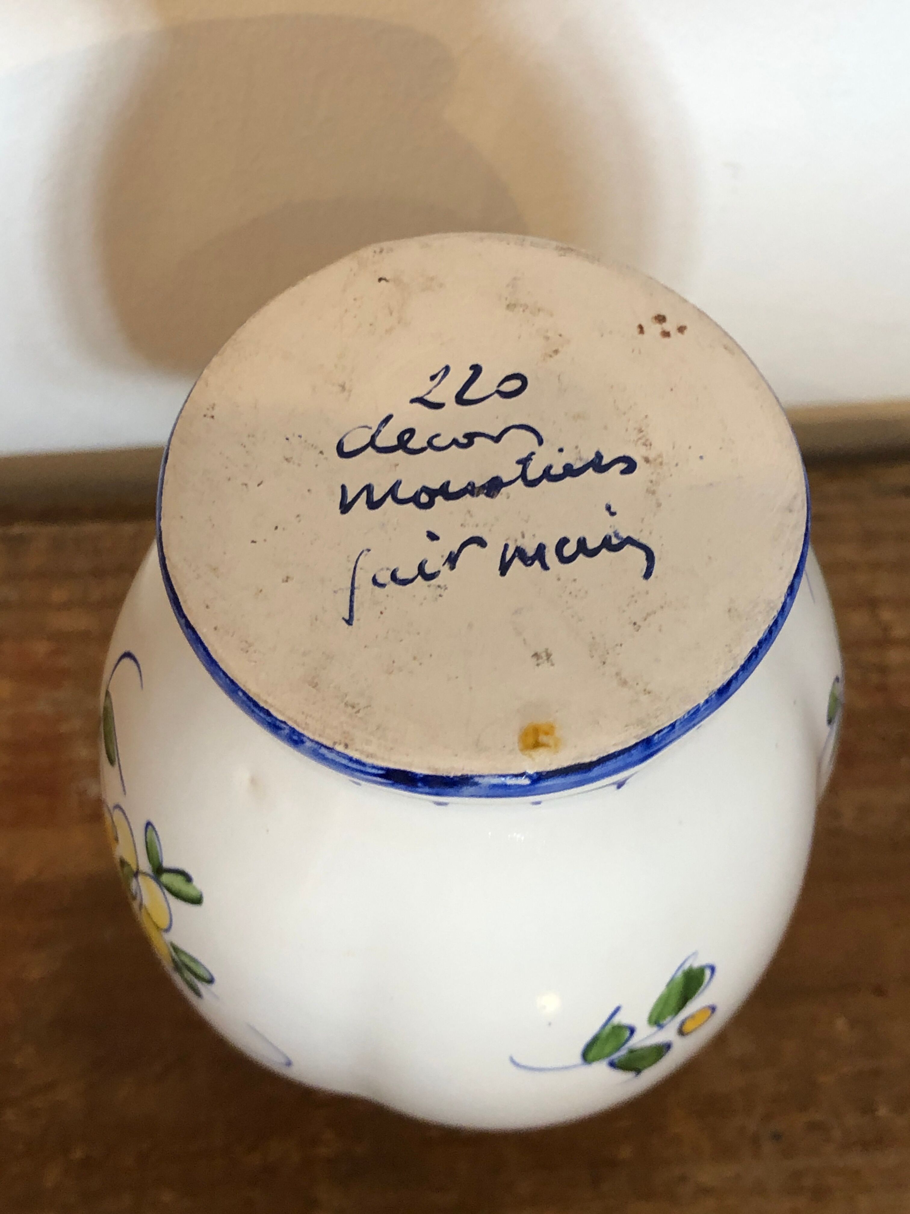 Flower woodpecker vase