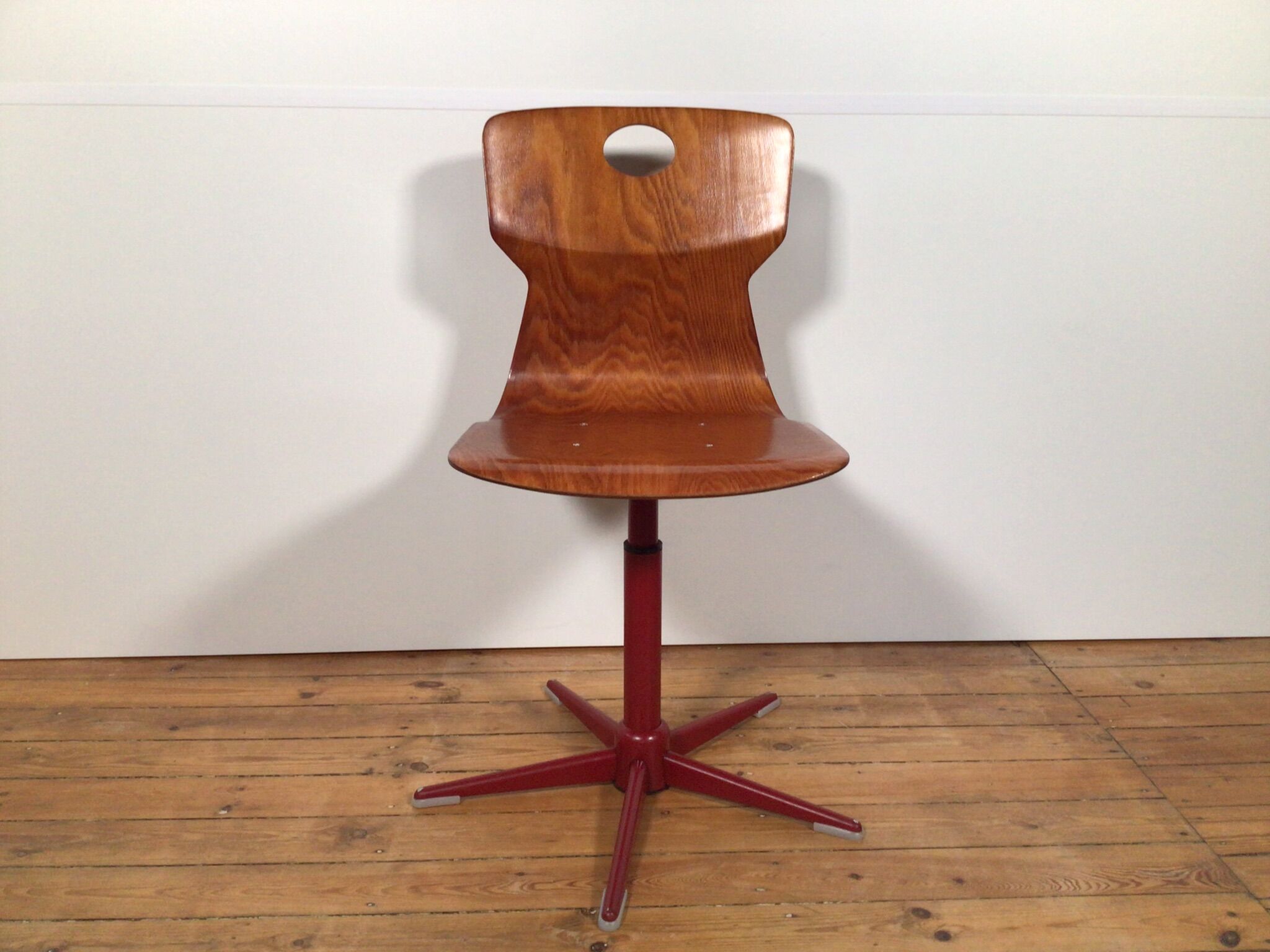 height adjustable industrial chair