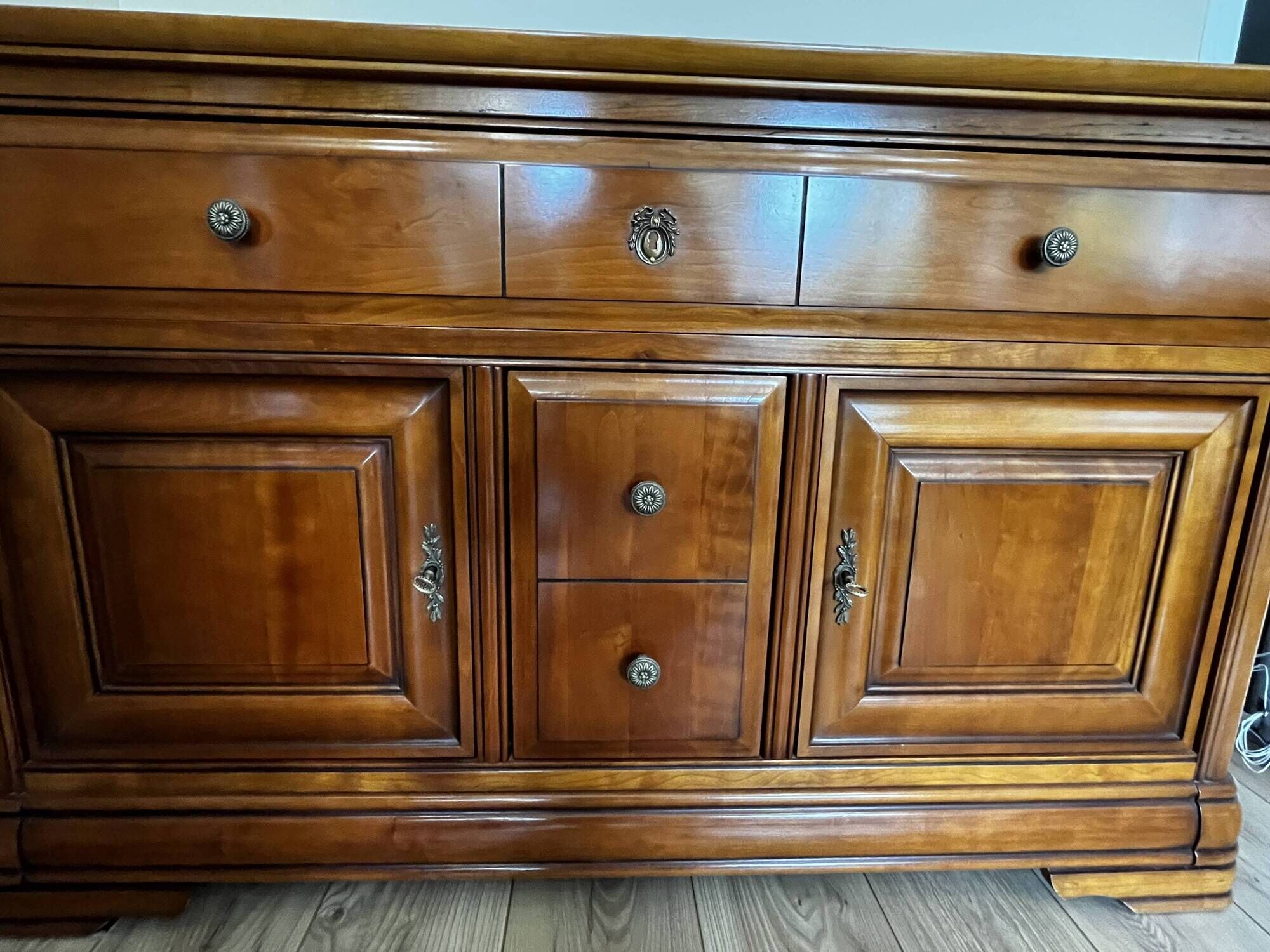 Buffet in solid cherry wood