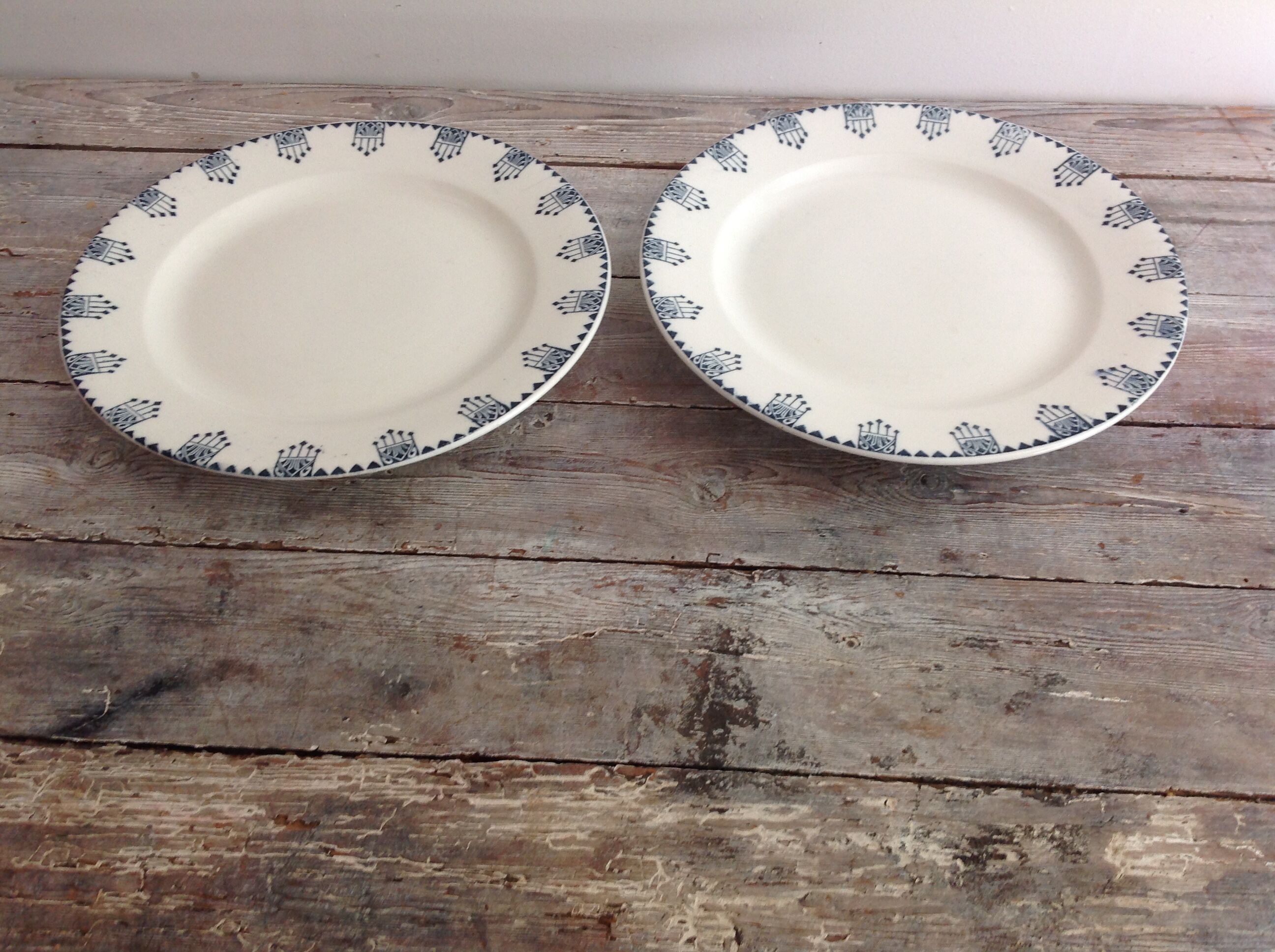 Paire de plats Terre de Fer