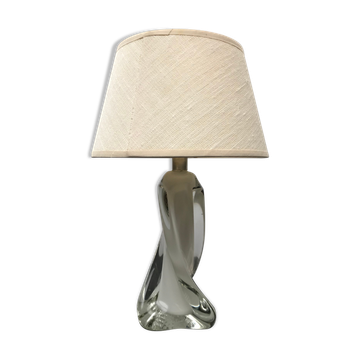 Ancienne lampe en verre moulé