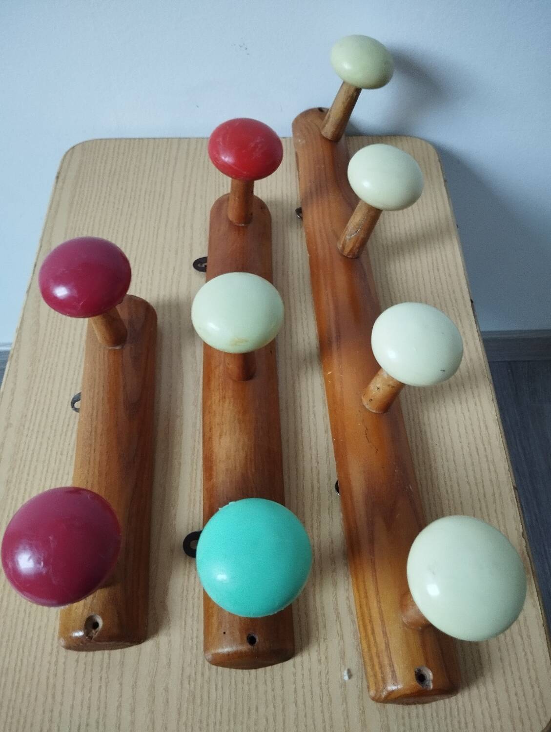 Ball coat racks