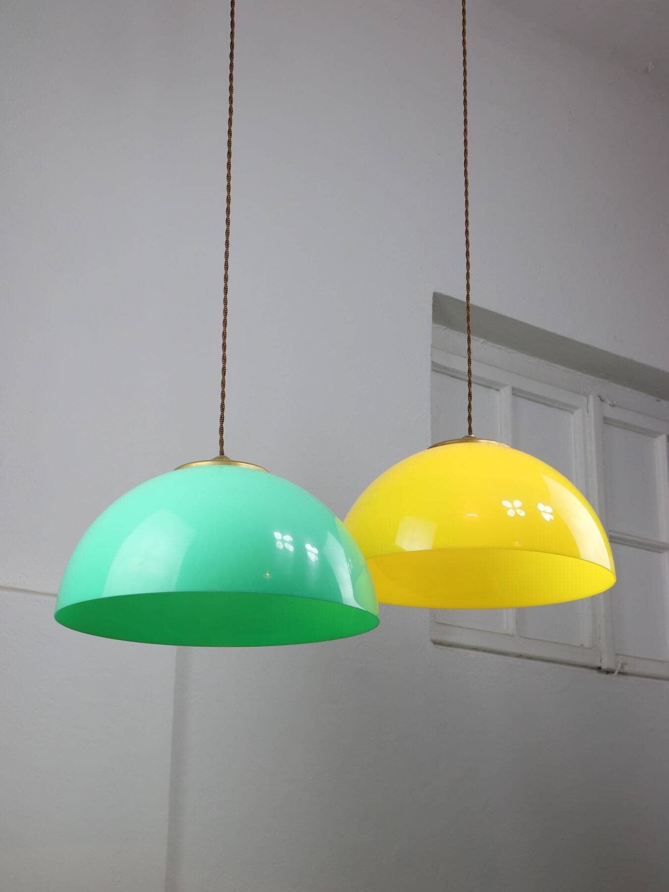 Mid-century italian brass and plexiglass pendant lamp, set of 2