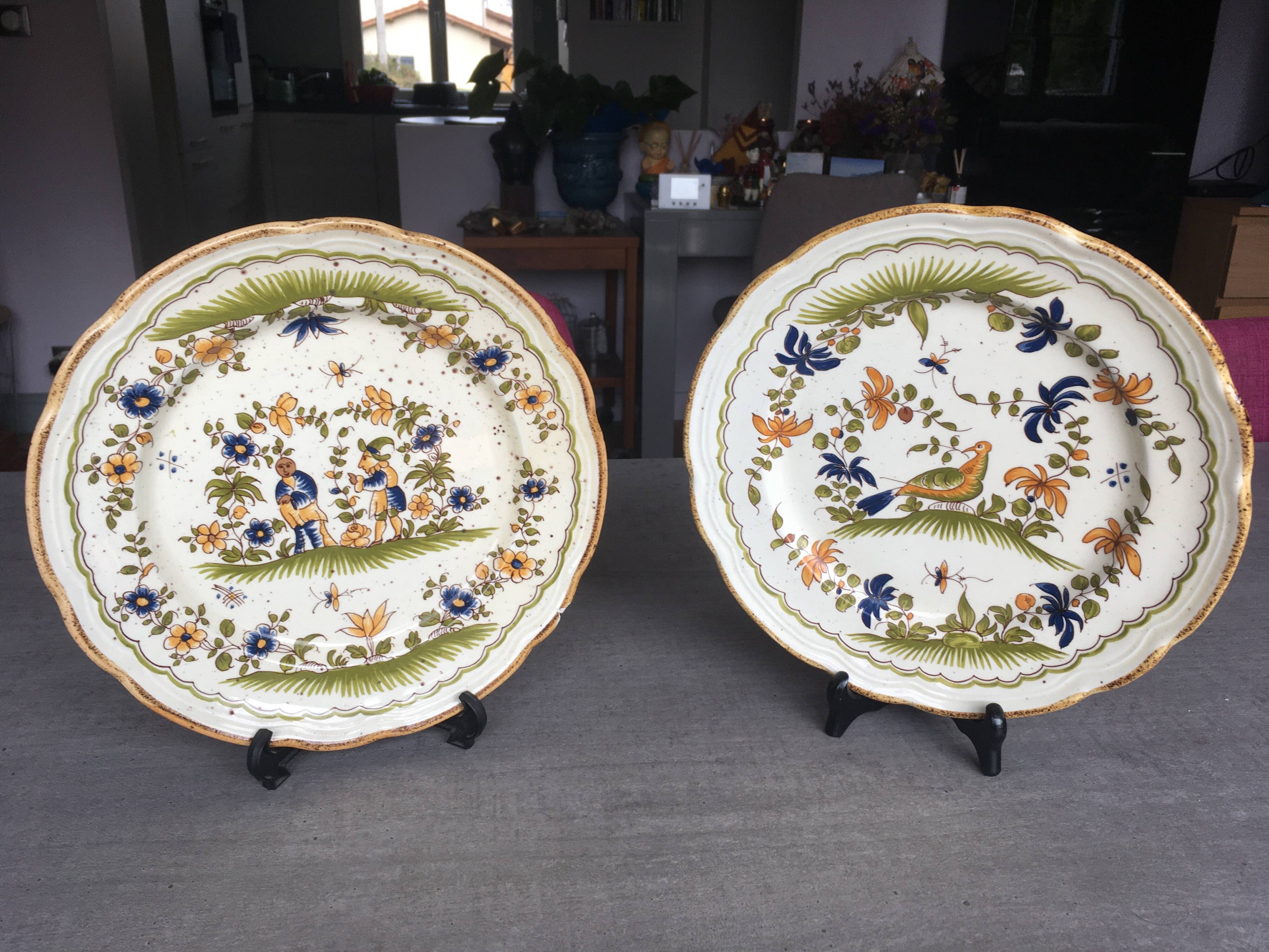 Assiettes reproduction Vieux Moustiers 18e siècle Primula