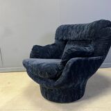 Blue velvet lounge chair 'Karate' by Michel Cadestin, France 1970s