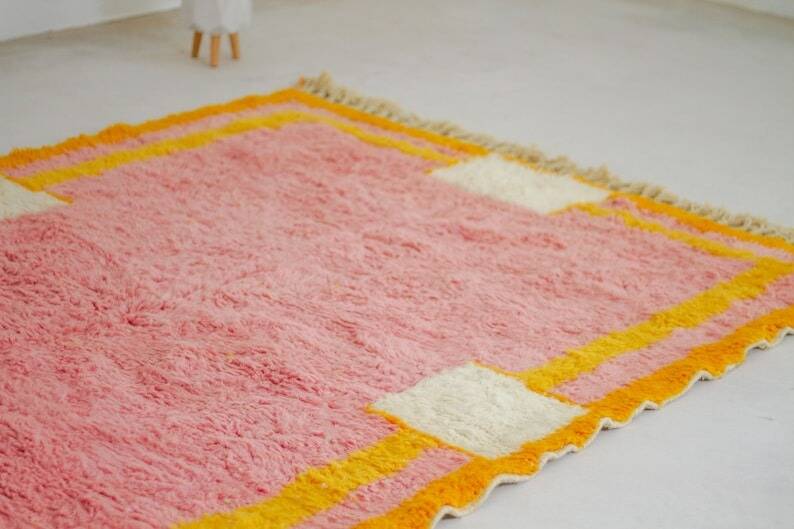 Handmade pink wool rug 2.4/1.6m Moroccan