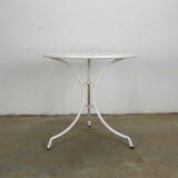 Brocante round garden table made of steel