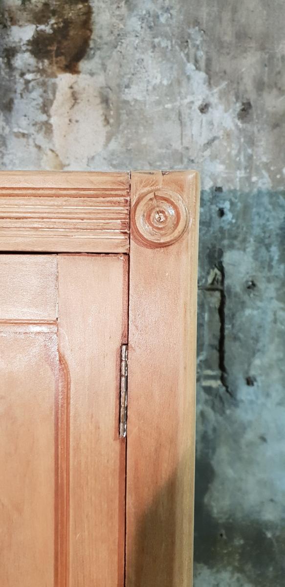 Armoire parisienne vintage
