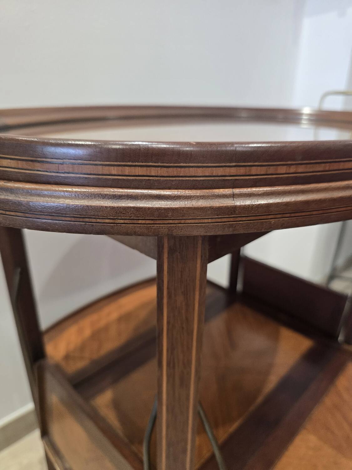 Folding tea table in marquetry wood - removable top