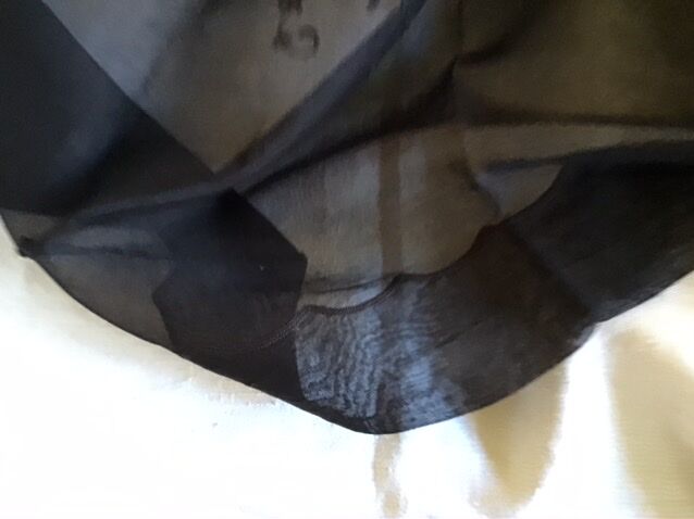 Black nape and towels in organdi