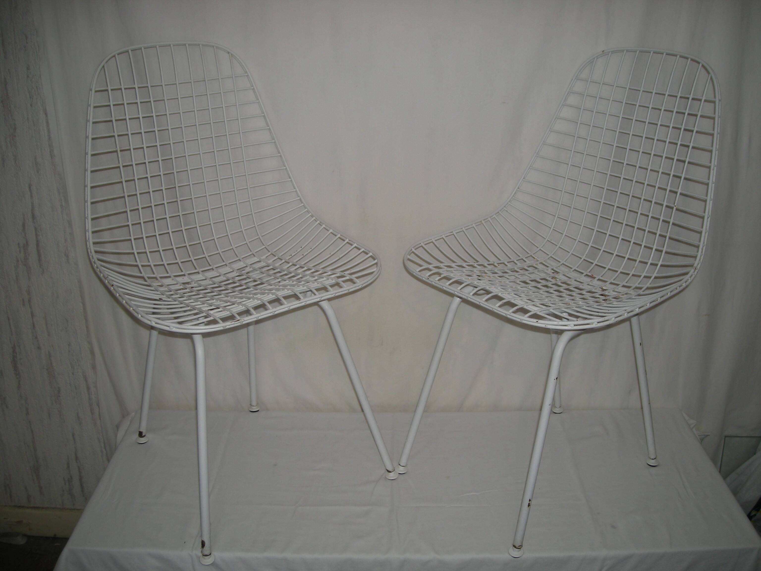 Paire de chaises Eames Wire DKX des années 50 - 60