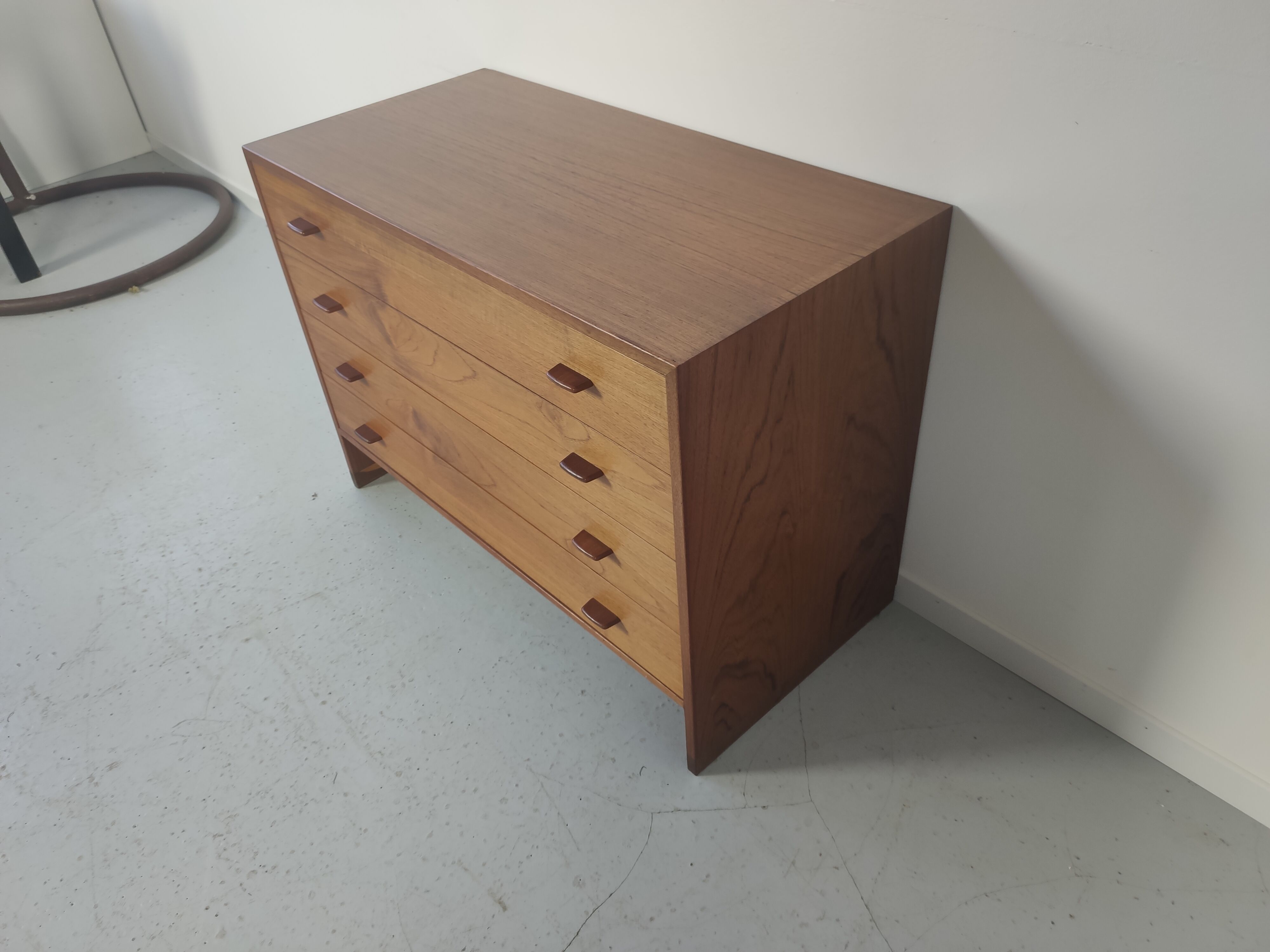 Chest of drawers In teak by Hans Wegner for RY mobler Dunemark 1960s