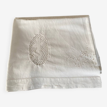Embroidered cotton/linen sheet
