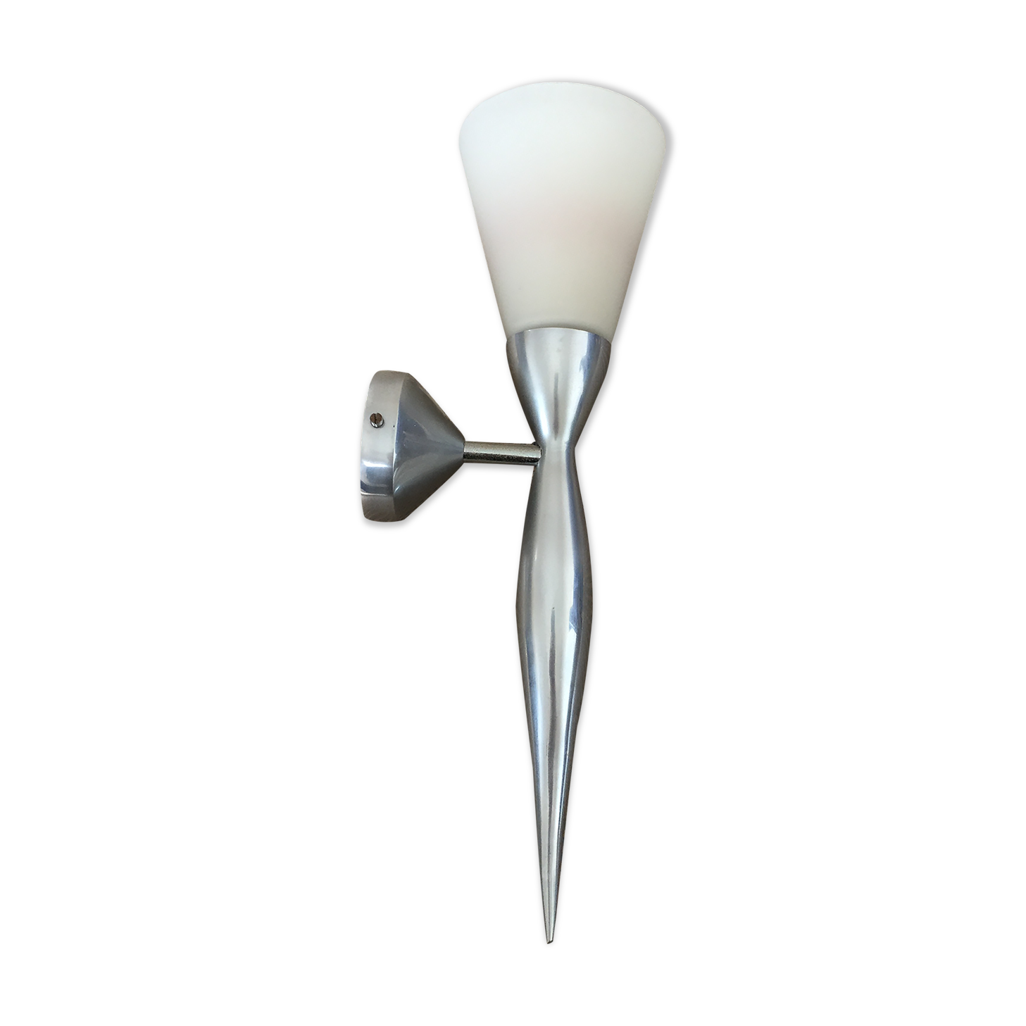 Lucien Gau wall lamp