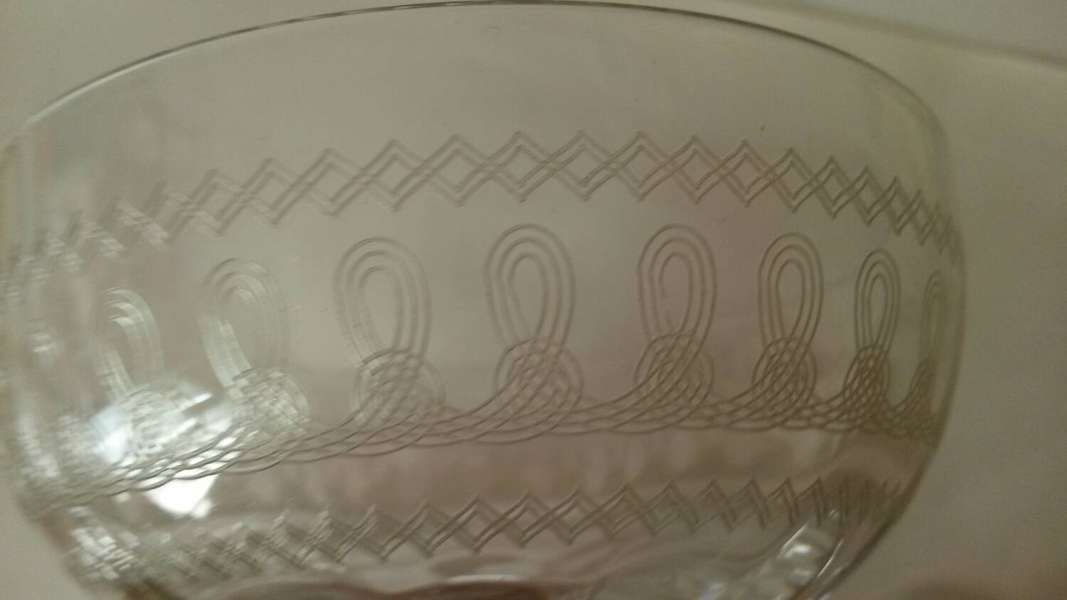 8 Antique Engraved Crystal Champagne Glasses 250517