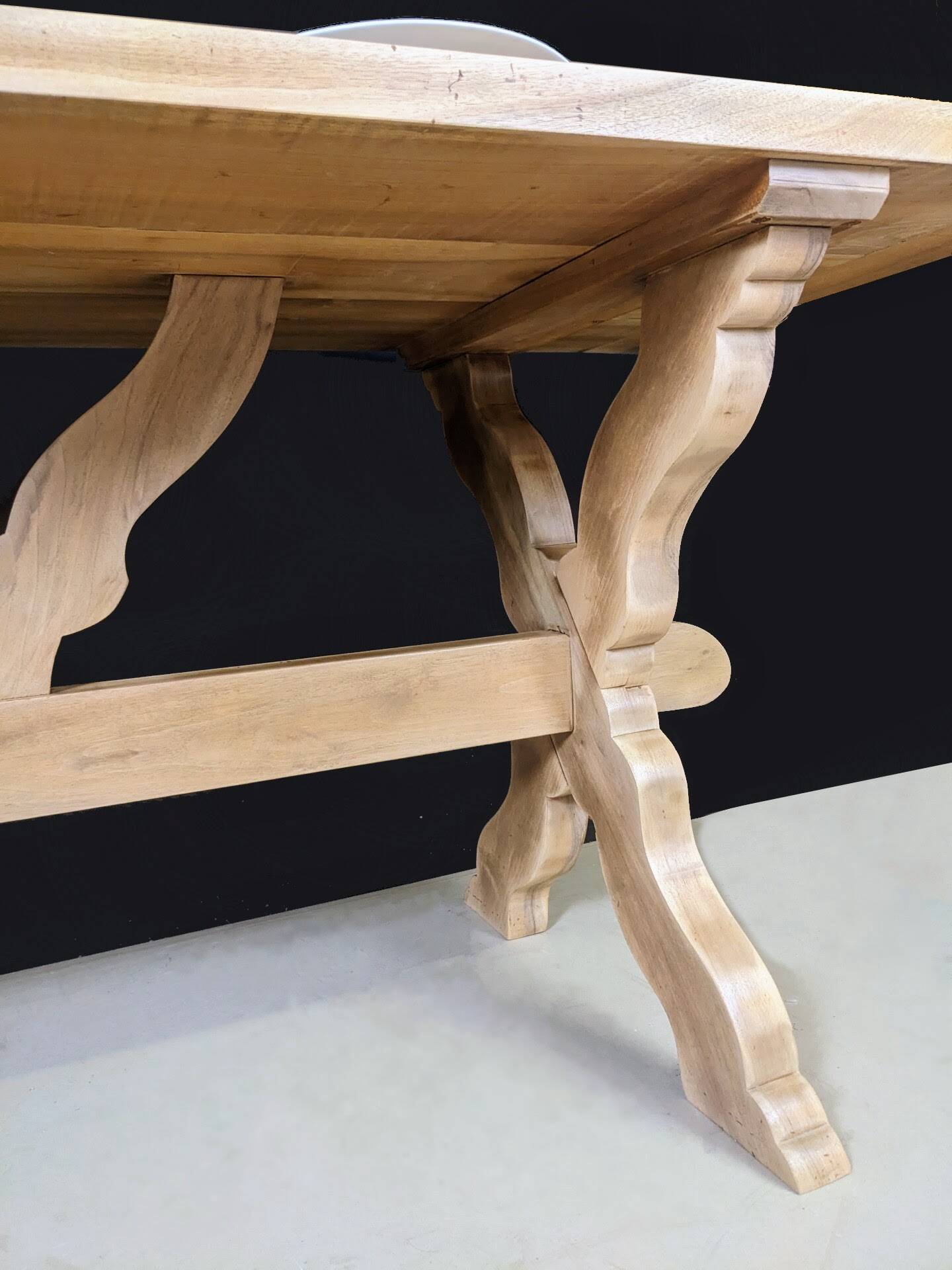 Antique walnut table - Renovated