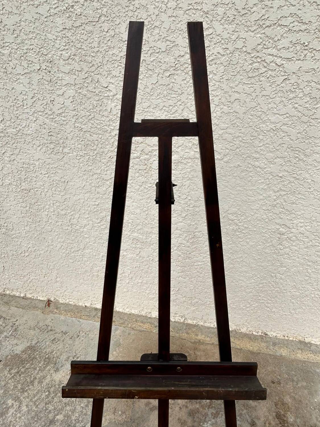 Wooden easel