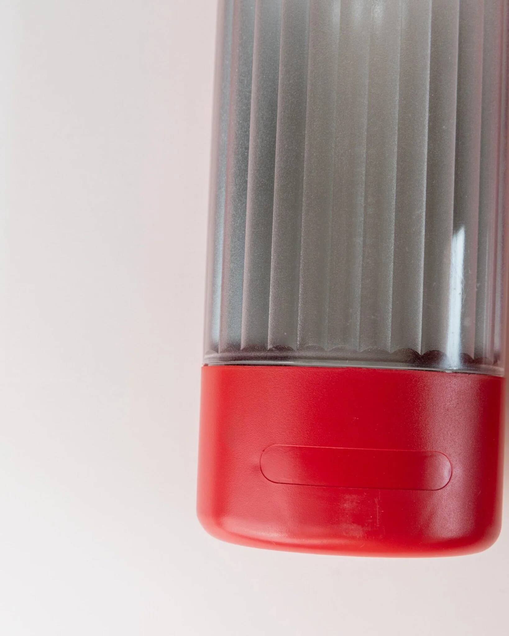 Set of 2 Vintage Wall Lamps Cometa 430 by Disano Italy, 1980s, Red Plastic with Translucent Diffuser Original Packaging