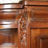 Half-moon shaped serving trolley