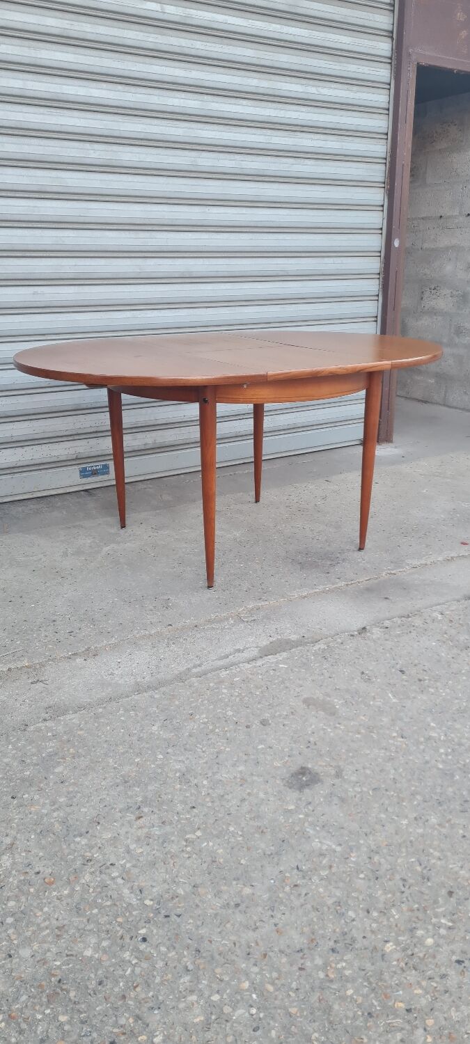 Scandinavian Round Table 1960