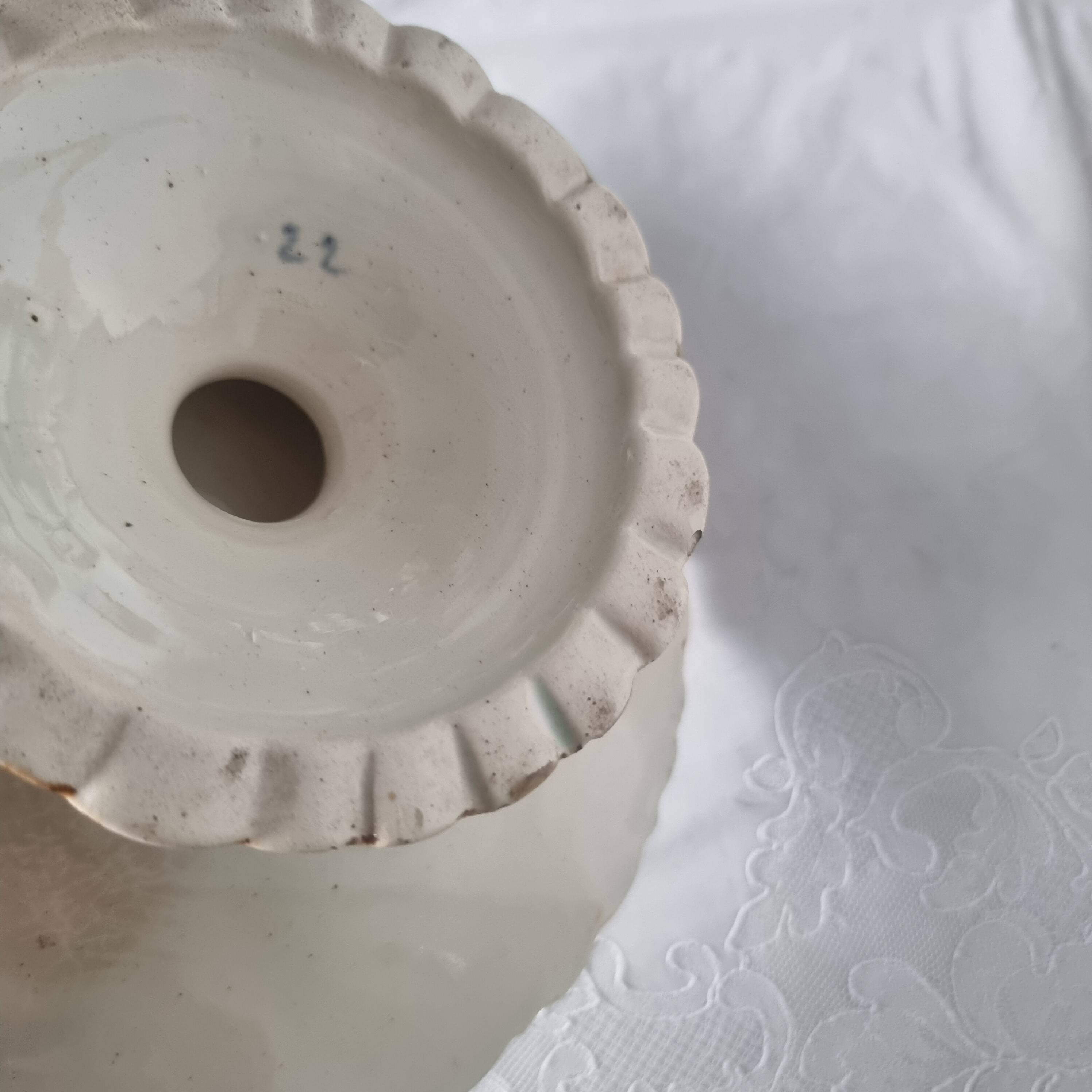 Set of 6 french onnaing barbonite ceramic plates and cake plate