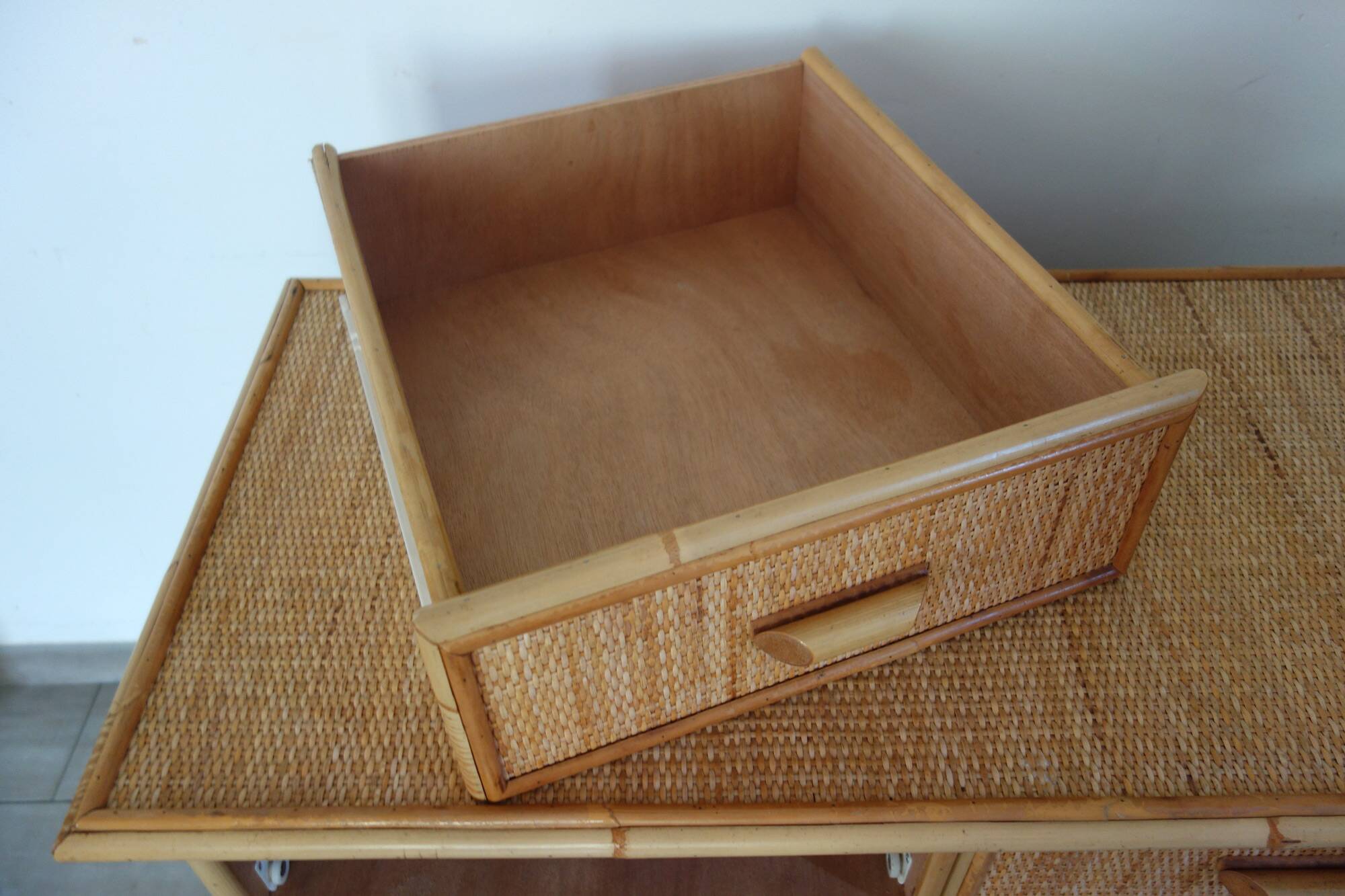 Chest of drawers with 5 wicker and bamboo drawers, 70s/80s.