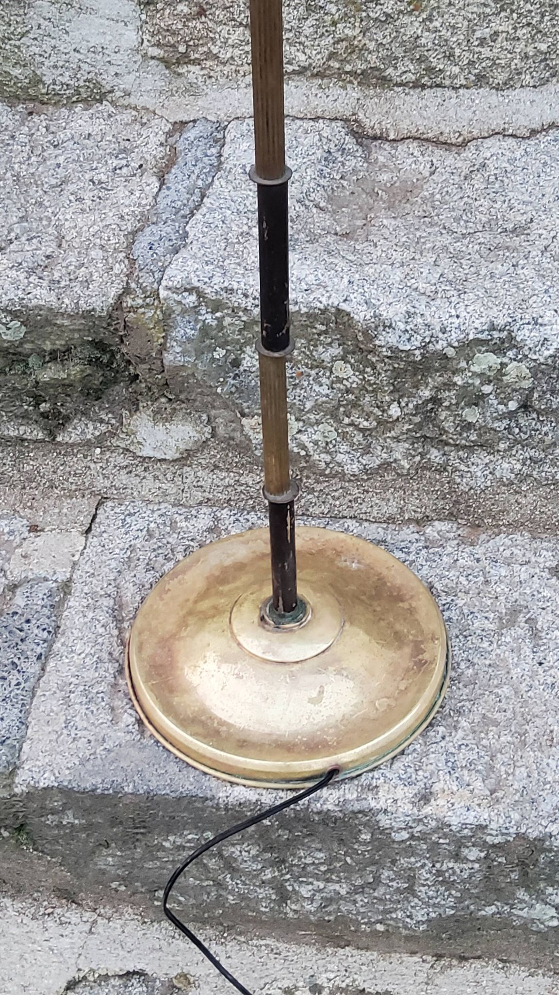 1950s floor lamp in brass with double gold and bronze patina