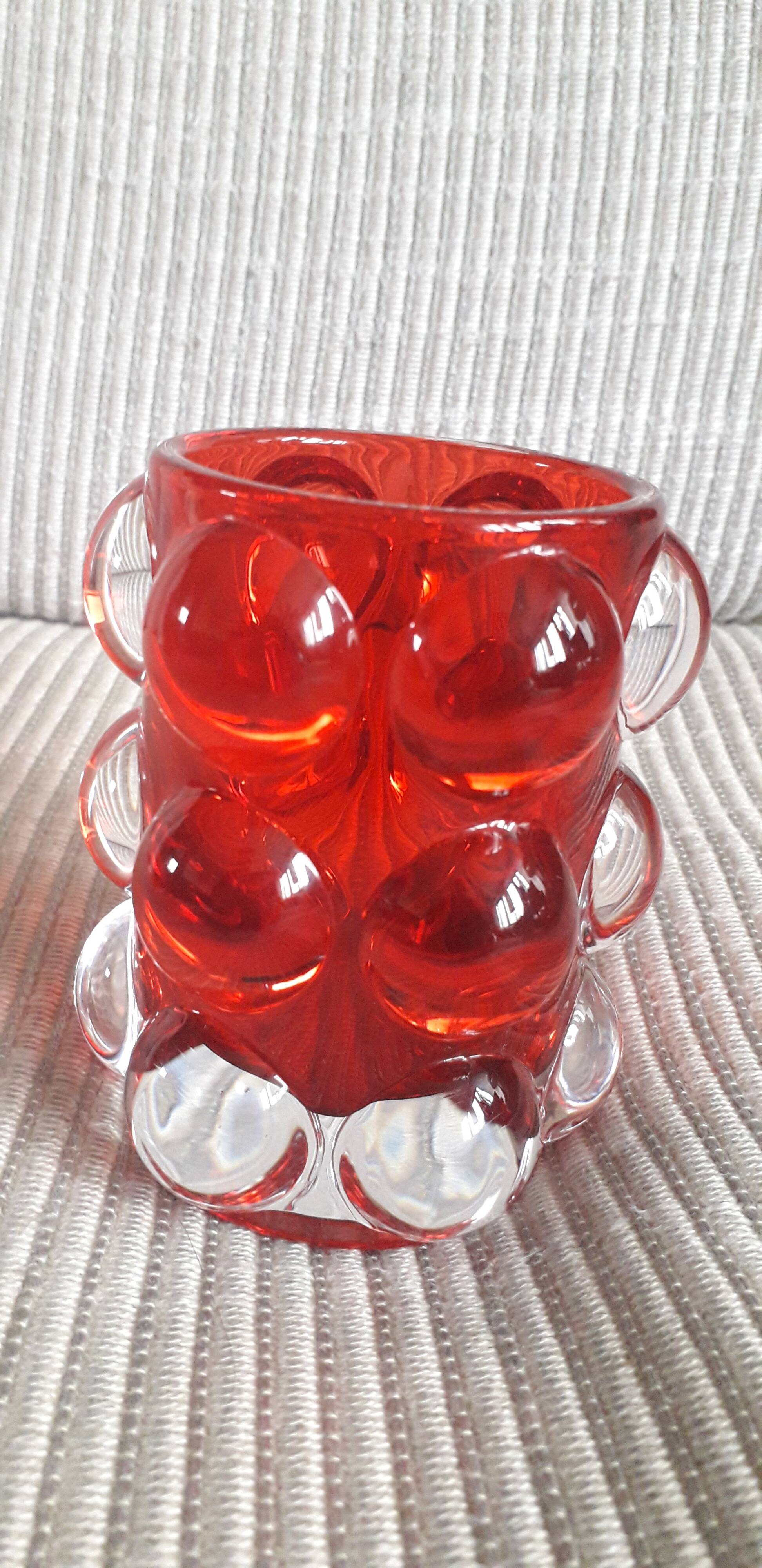 Very original vintage vase with bubble decoration