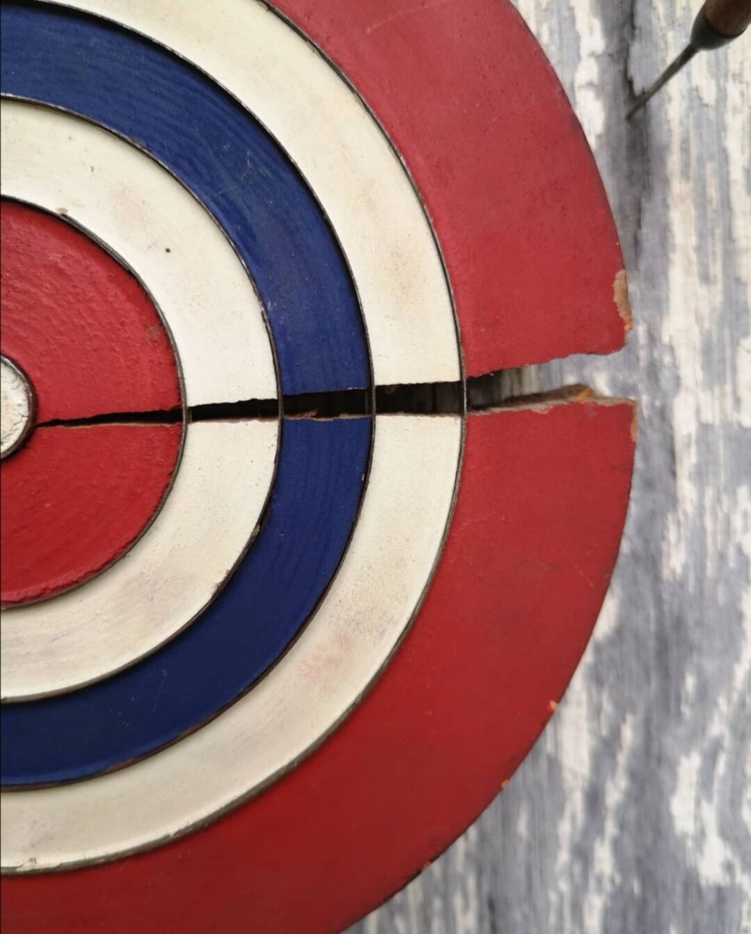 Old target darts game