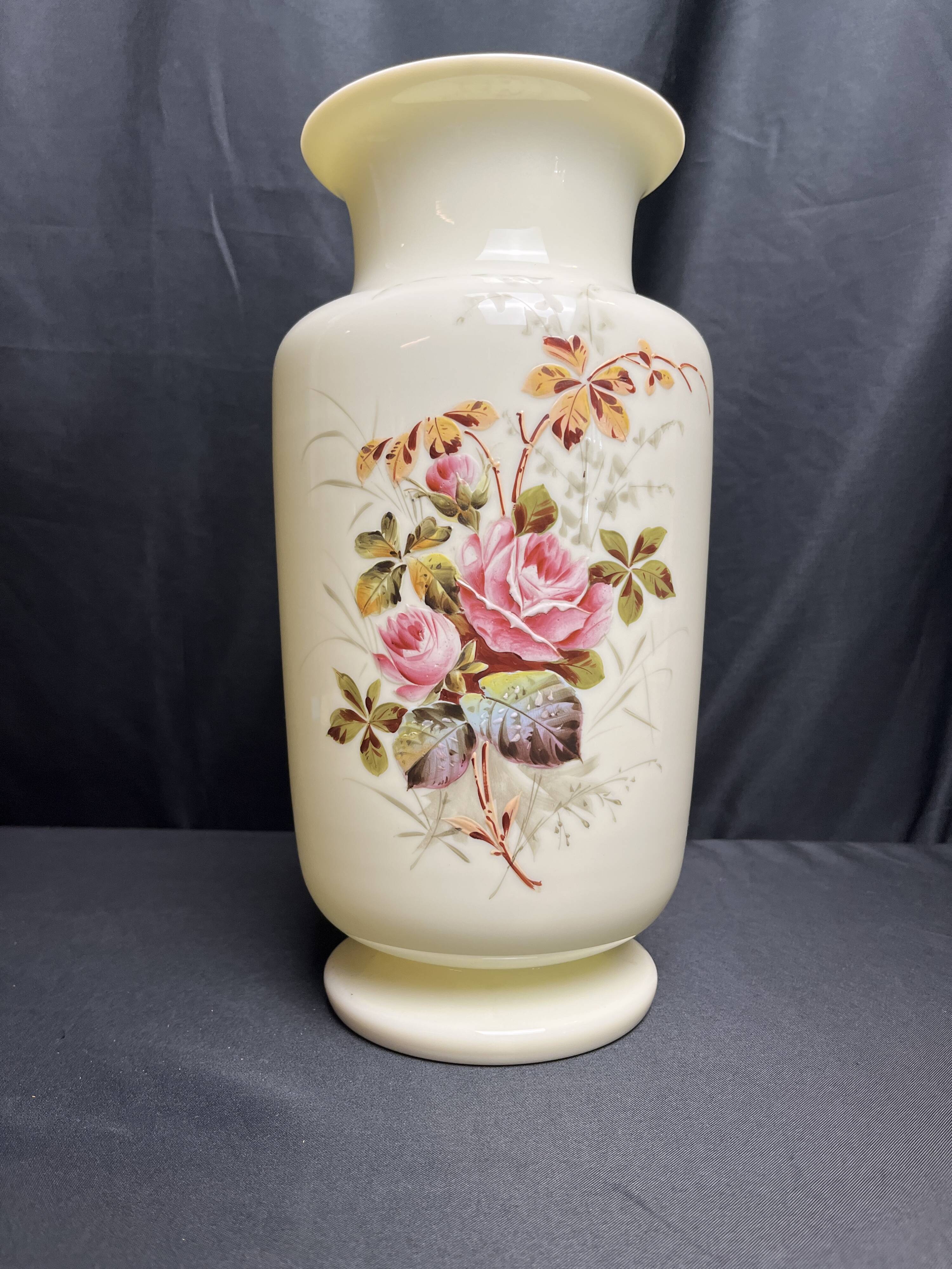 Large hand-painted porcelain vase, 20th century