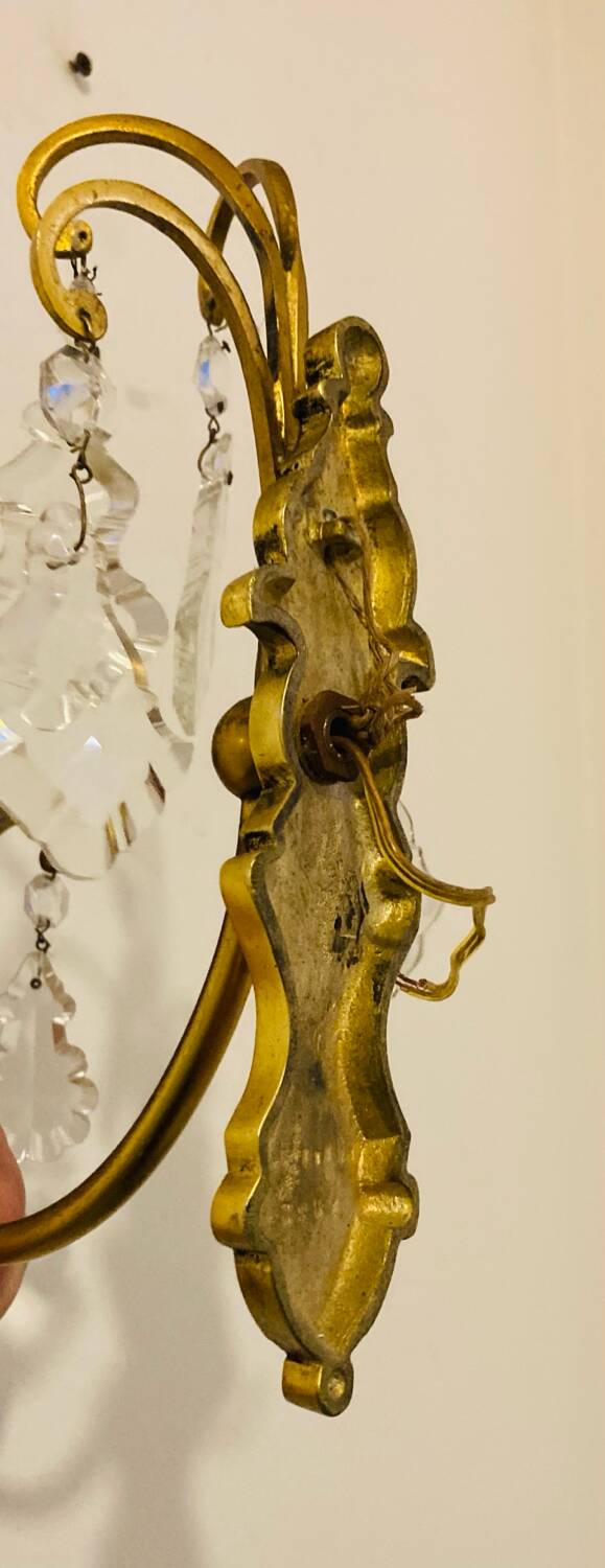 Applique en laiton + pampilles en verres époque milieu XXe