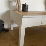 Coffee table type farm table