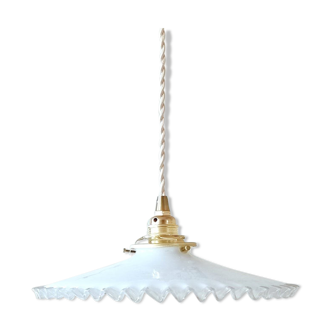 White opaline cup 50s-60s