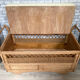 Banquette coffre bois et rotin
