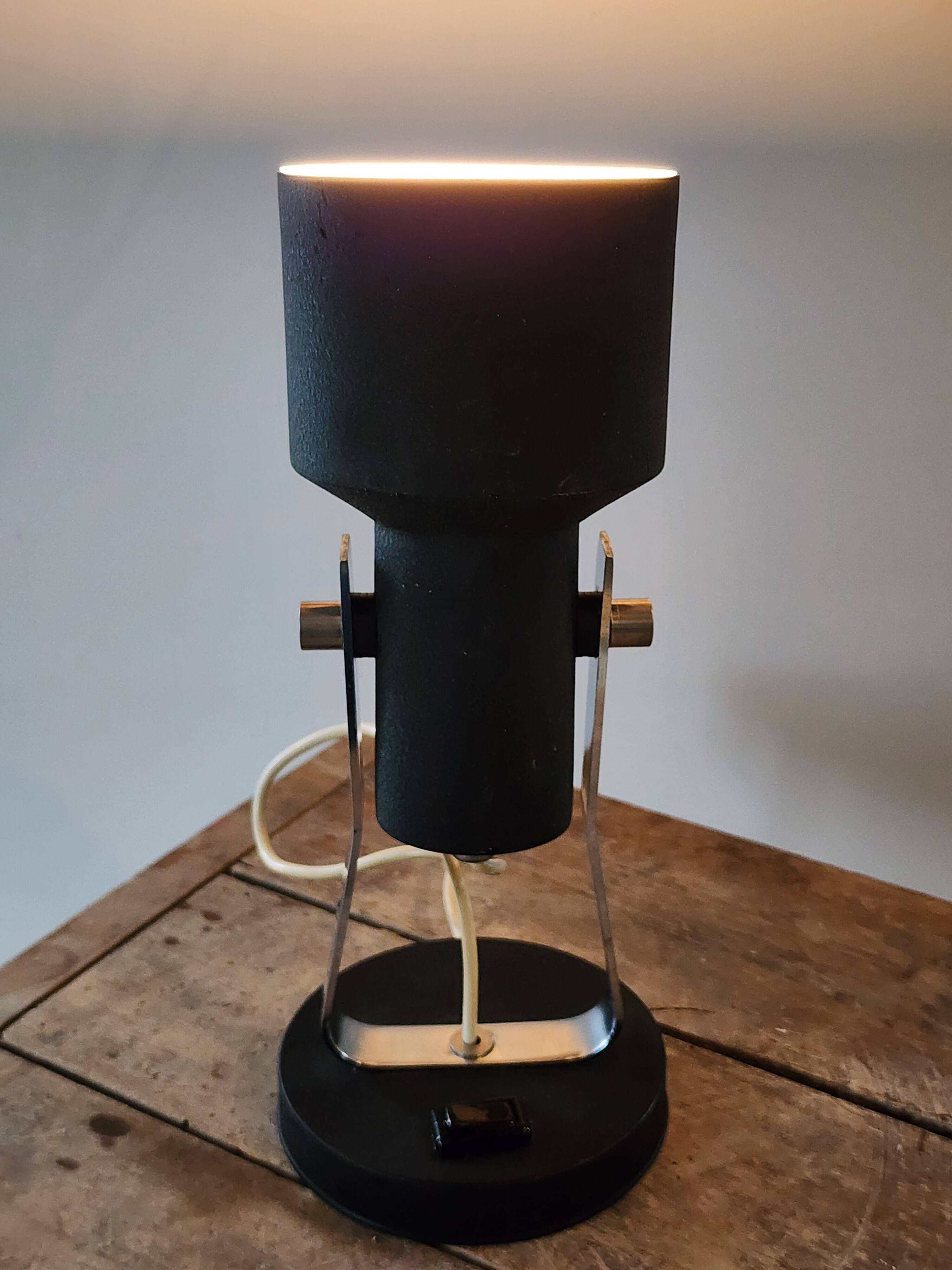 Delmas vintage lamp "Monteuse"