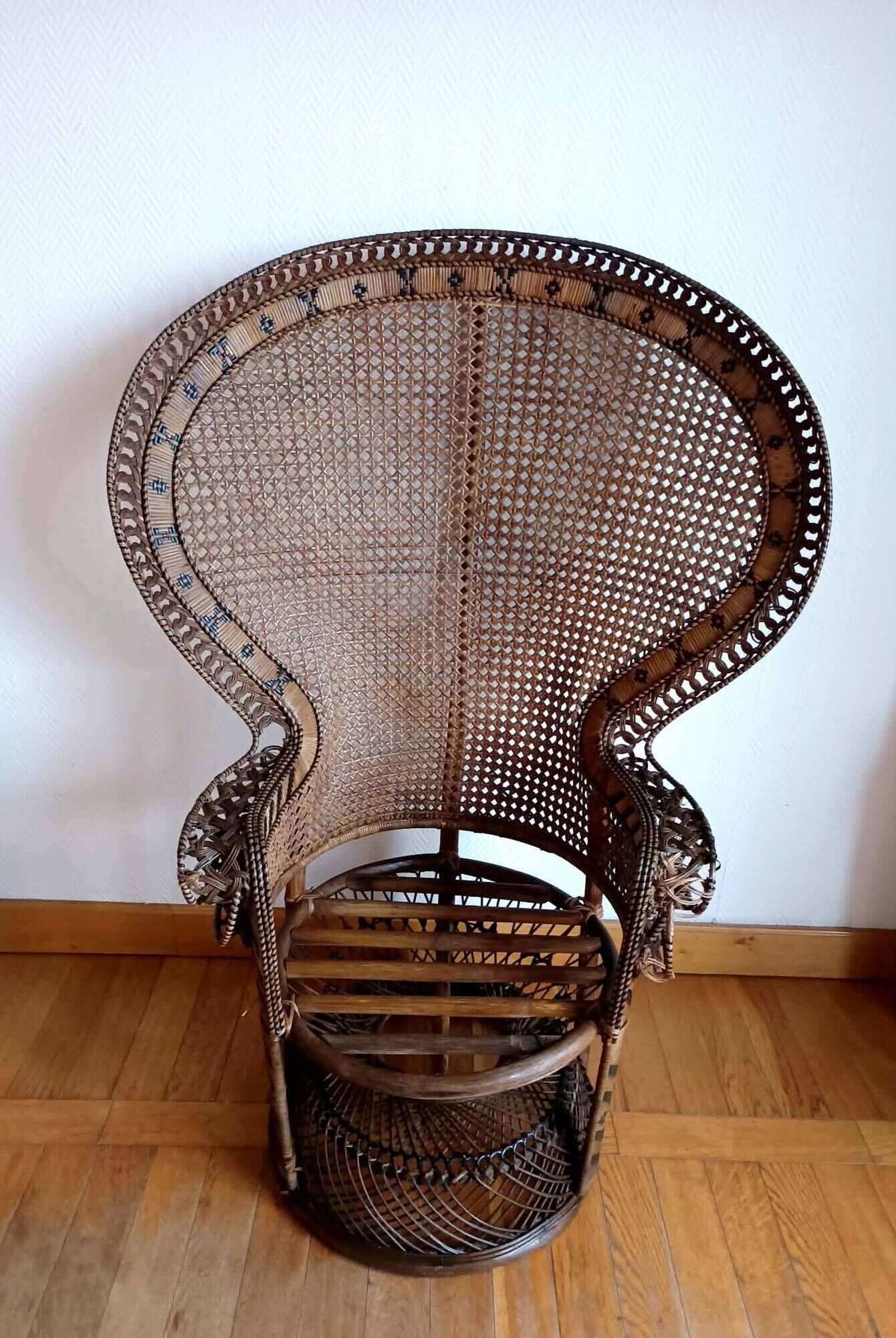 Vintage Emmanuelle armchair Peacock circa 1960