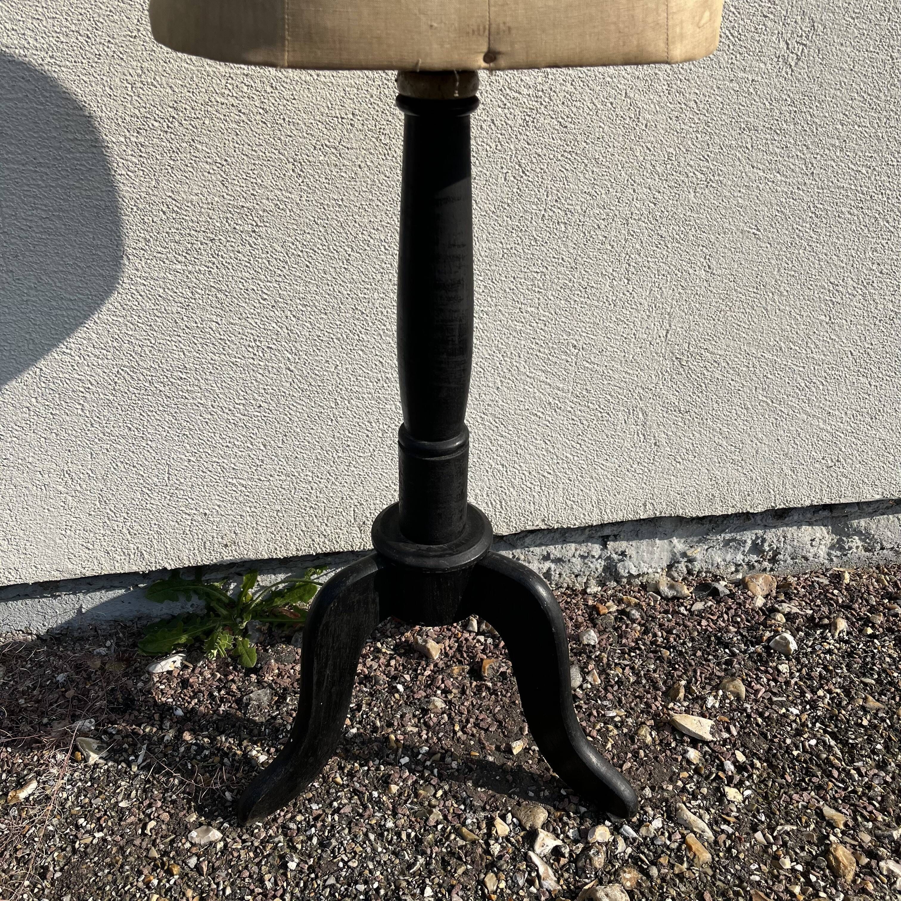 Antique mannequin in fabric and blackened wooden foot Stockman Paris Le Louvre