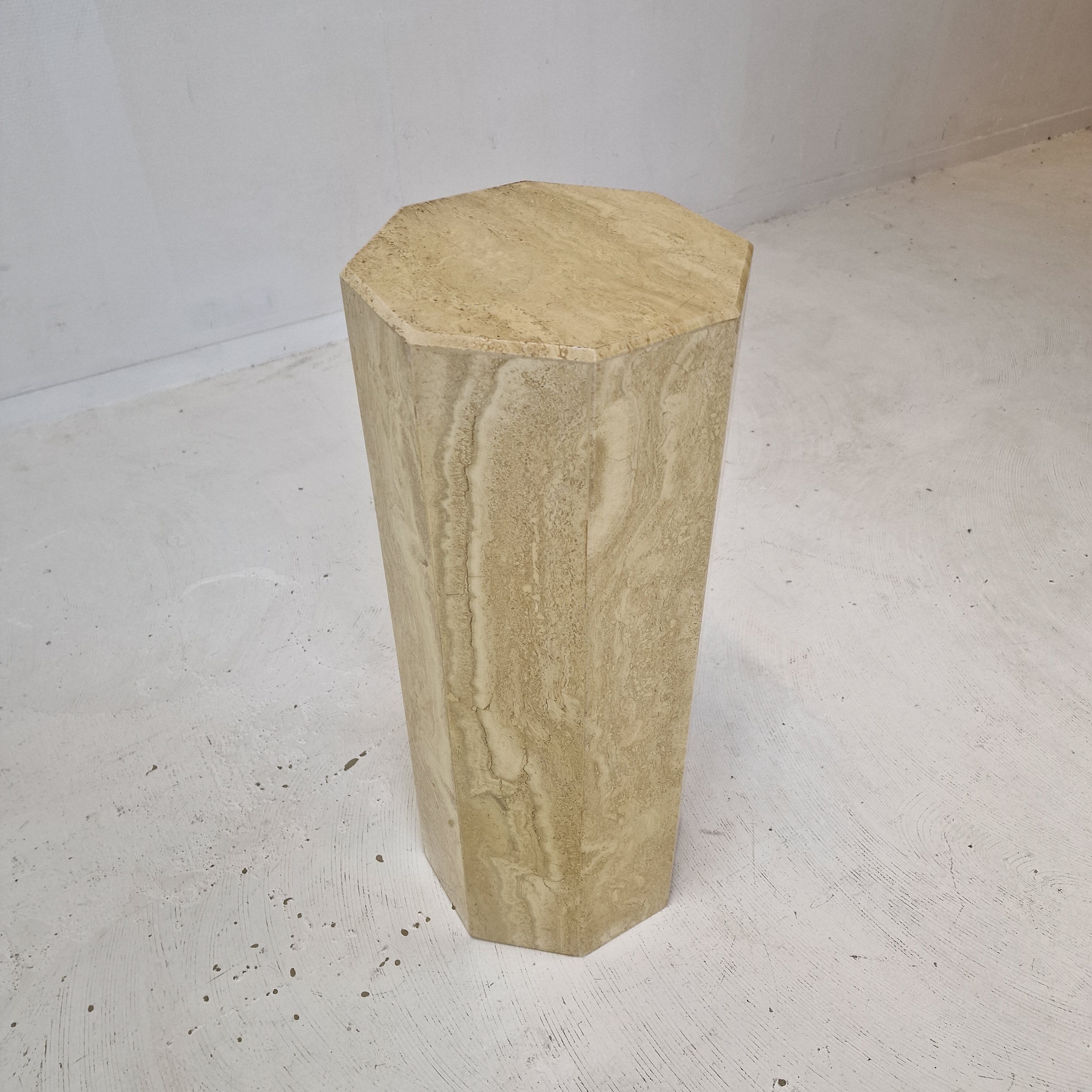 Italian travertine side table or pedestal, 1980's