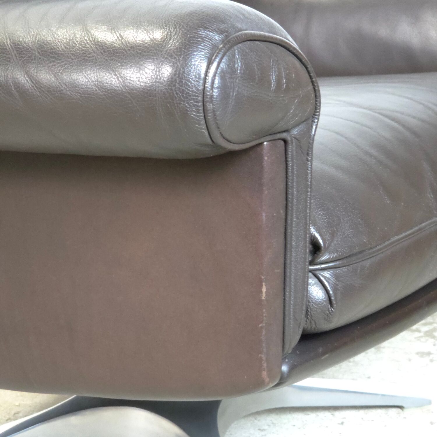 Vintage 1960s De Sede DS-31 leather lounge chair